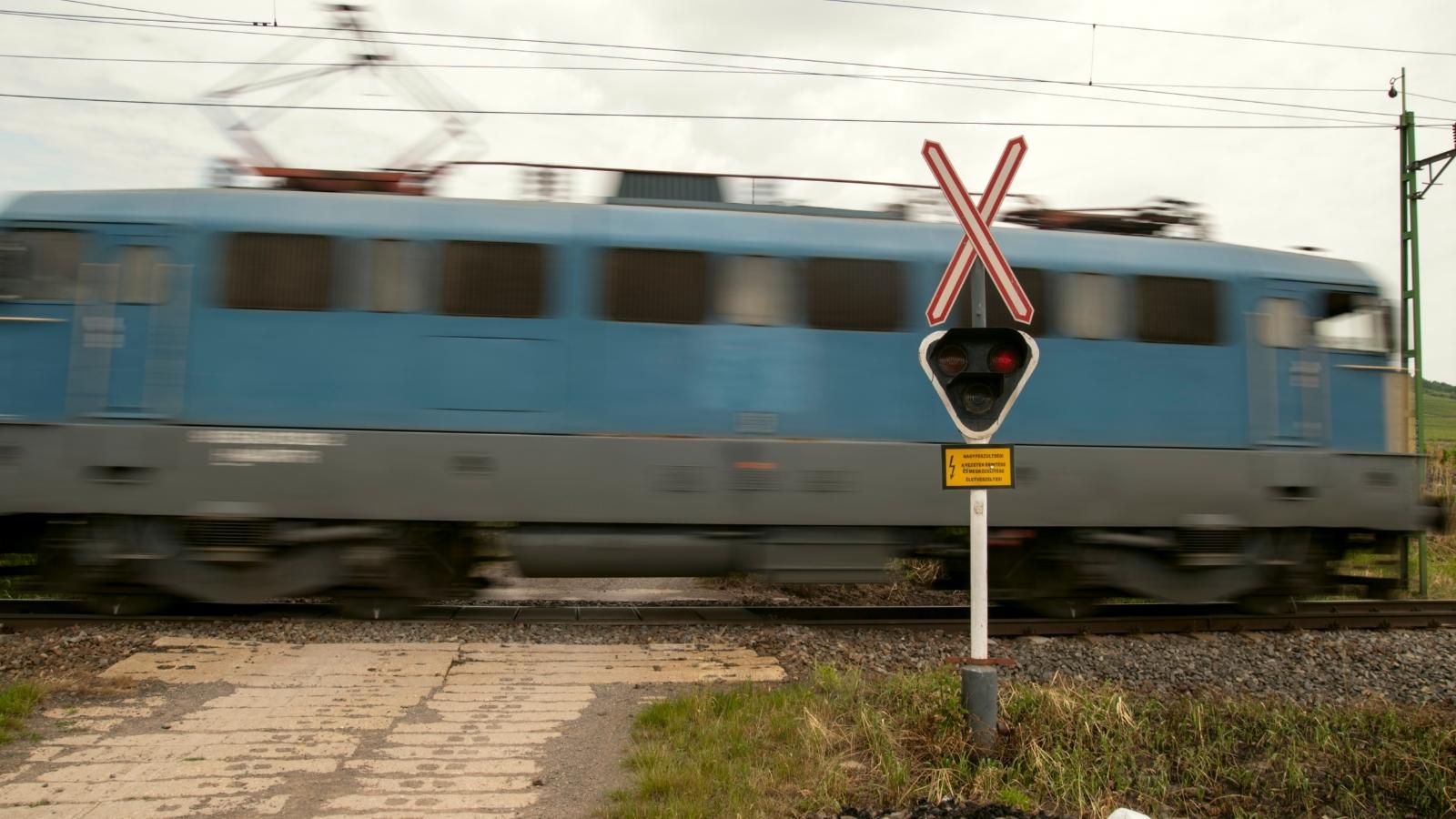 _Railway crossing - Verstehen Sie Ihre Träume - Kaya